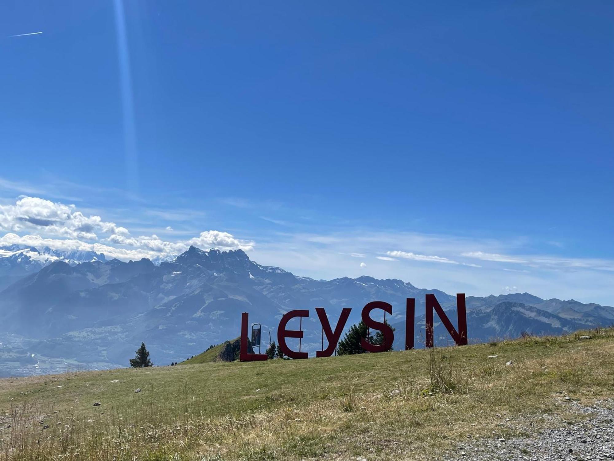 Charmant Appartement Au Vagabond Leysin Kültér fotó
